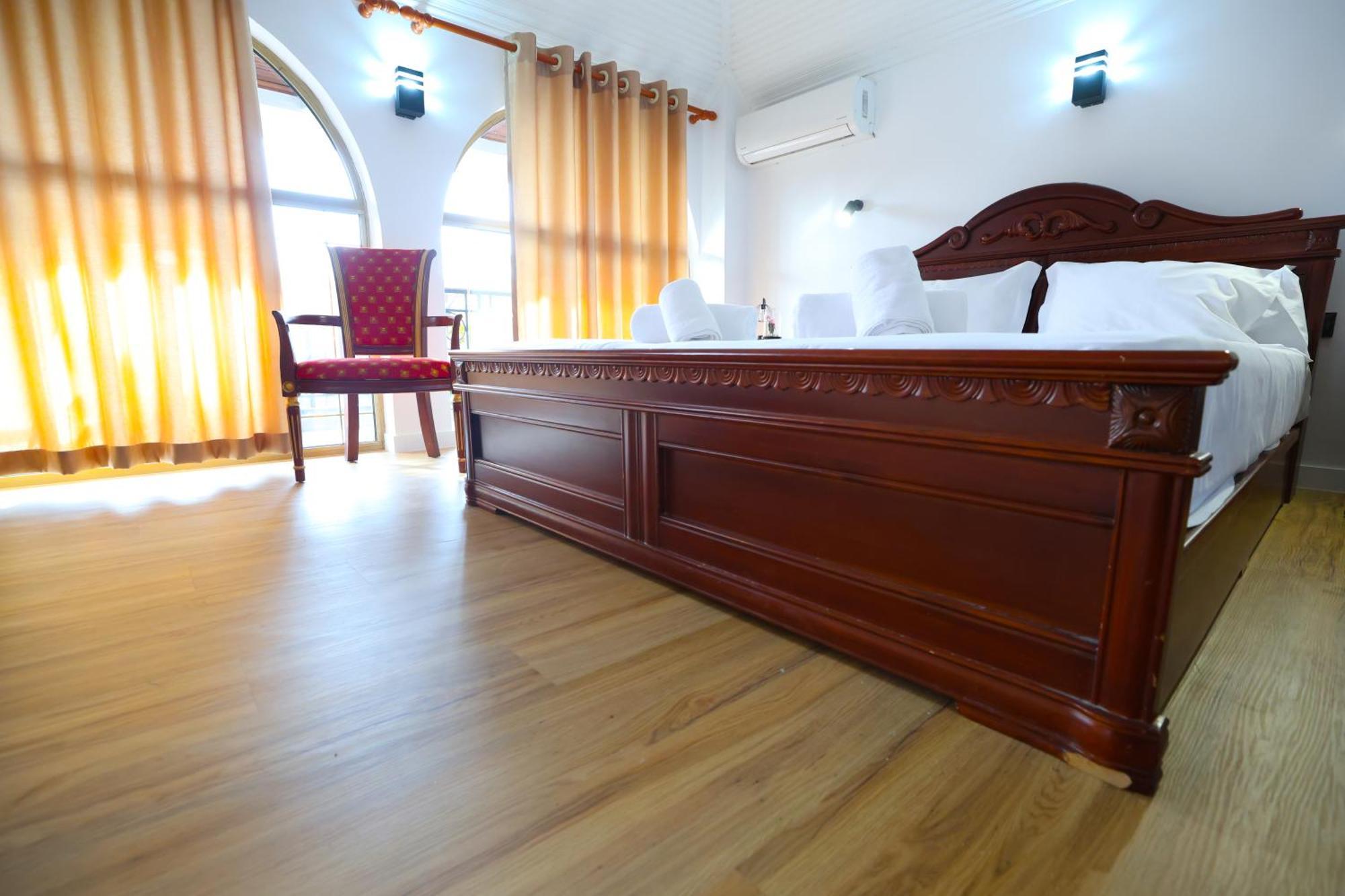 Vila Alizee Hotel Tirana Exterior photo
